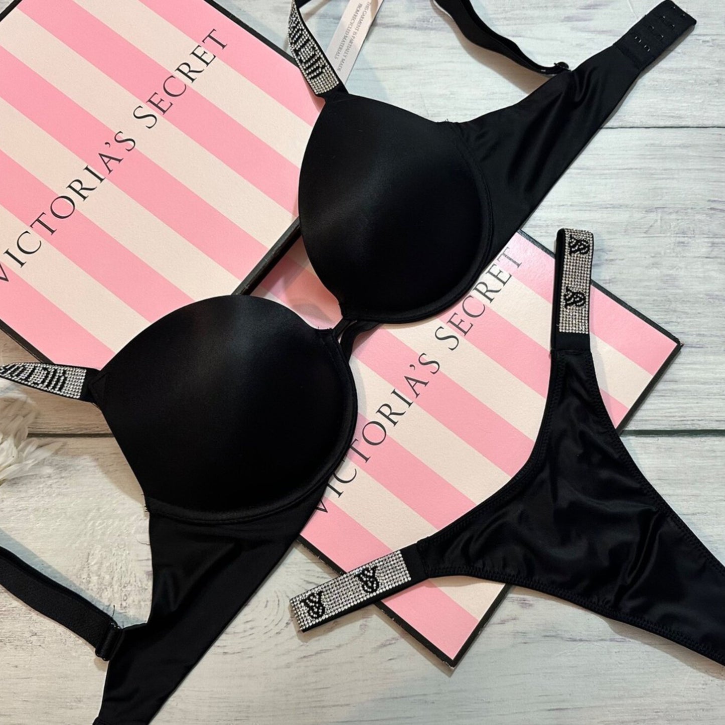 Victoria Secret Molded Cups with Rhinestone Straps Padded pushup Bra Set (1x Bra & 1x Panty)